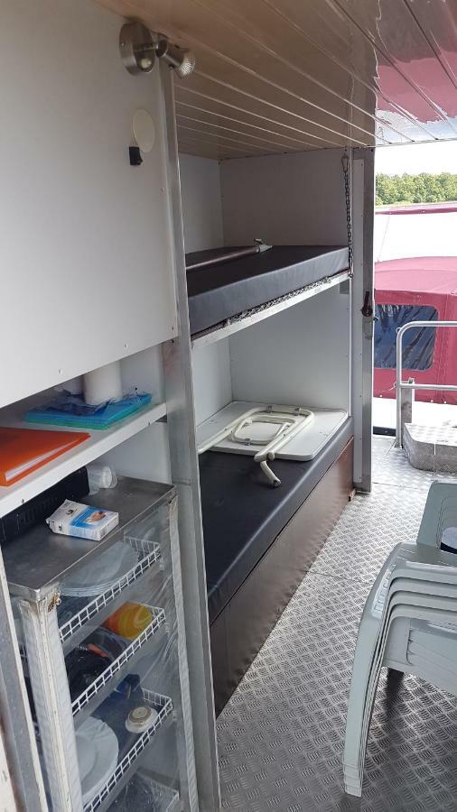 Hausboot Krakow am See Forelle 1 und 2 Exterior foto